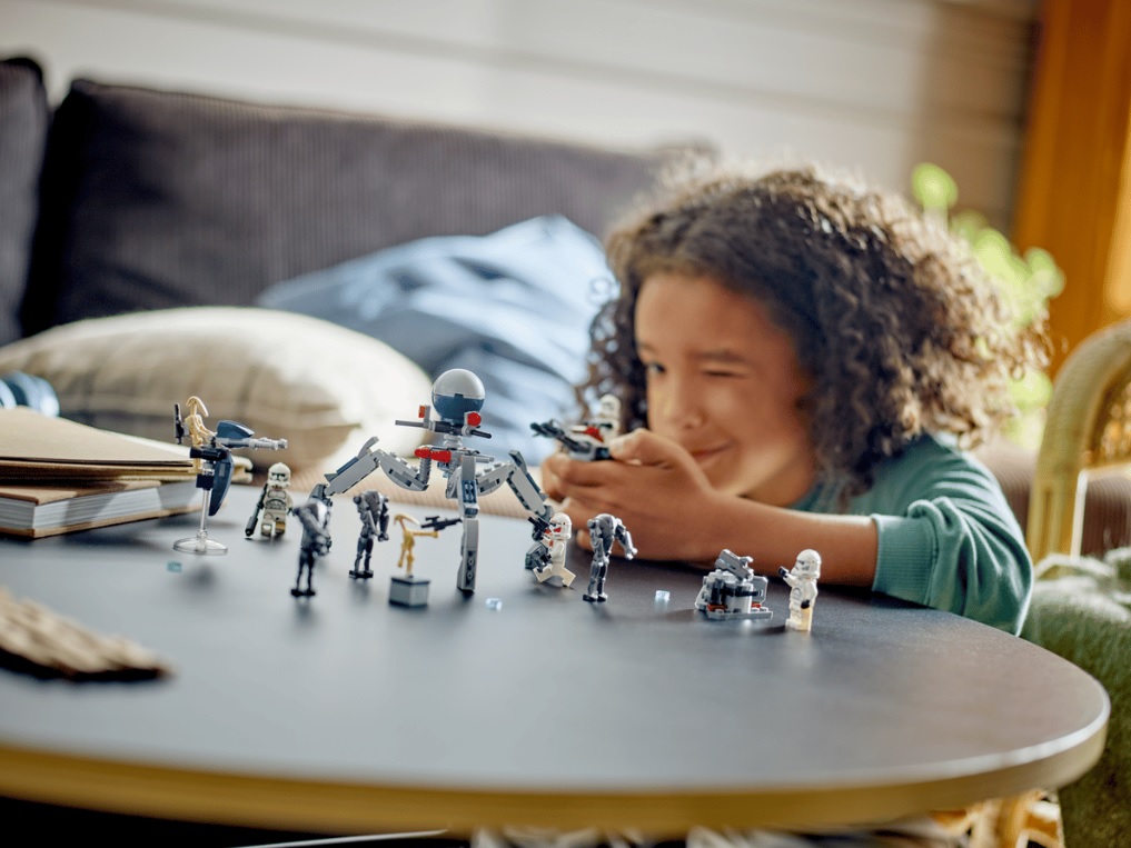 LEGO Star Wars 75372 Bitevní balíček klonového vojáka a bitevního droida 1